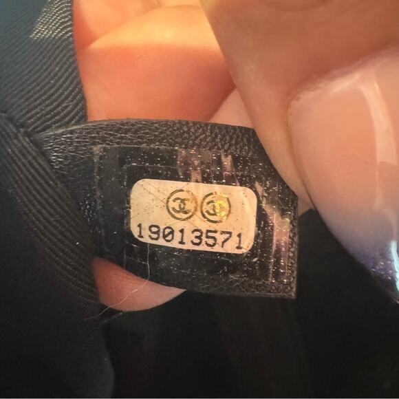 Chanel Graphic Flap Bag Quilted Calfskin Medium Black Beige Goldtone hardware - Picture 12 of 14